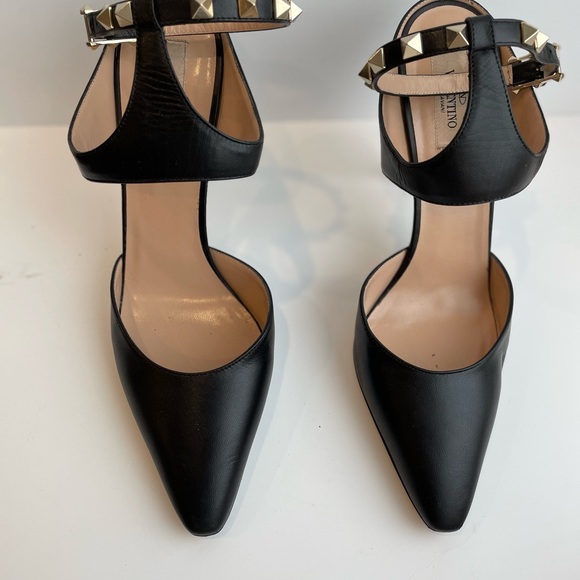 Valentino Ladies black pumps with ankle strap - Picture 4 of 4